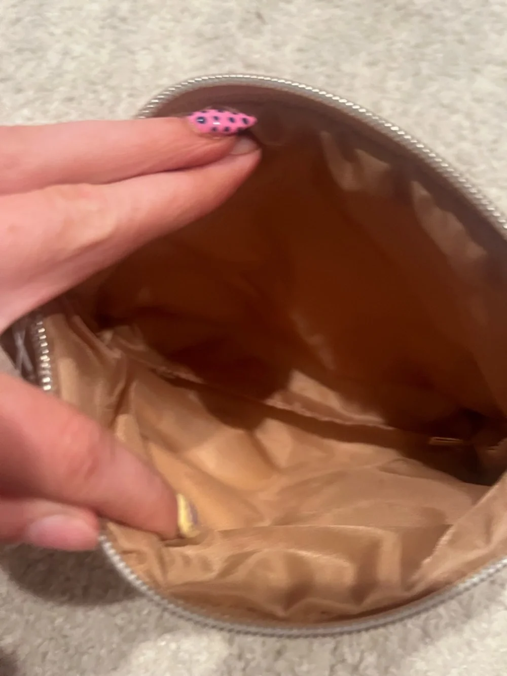 Makeup pouch